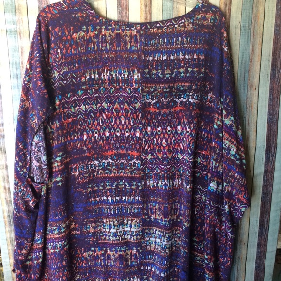 Ladies Black Rainn muted fun colors top B20 - Picture 5 of 5